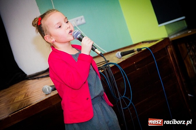 Zdjęcie w galerii na portalu naszraciborz.pl: Jasełka na scenie Młodzieżowego Domu Kultury wiadomości z regionu