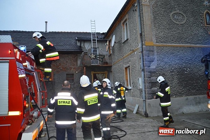 Zdjęcie w galerii na portalu naszraciborz.pl: Pożar poddasza domu w Bieńkowicach wiadomości z regionu