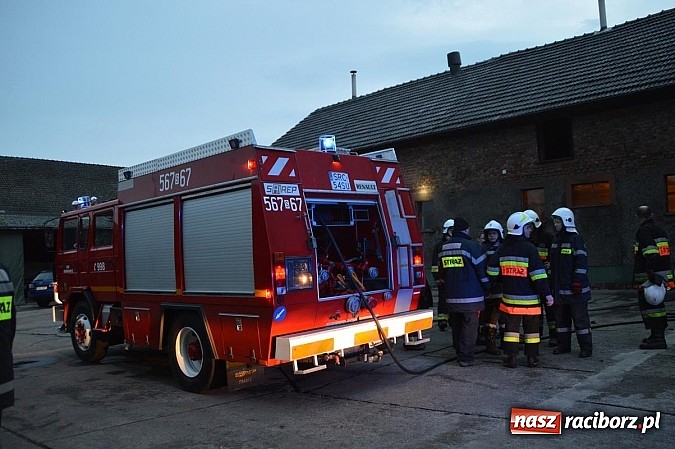 Zdjęcie w galerii na portalu naszraciborz.pl: Pożar poddasza domu w Bieńkowicach wiadomości z regionu