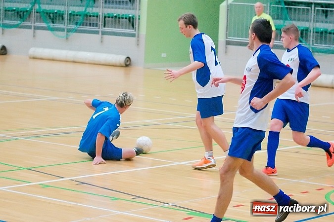 Zdjęcie w galerii na portalu naszraciborz.pl: Ćmy Barowe skosiły Piękny Trawnik. Nieudana pogoń BJK Group Team wiadomości z regionu