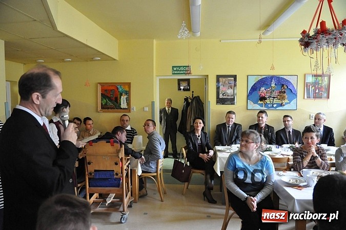 Zdjęcie w galerii na portalu naszraciborz.pl: Wigilijka w Warsztatach Terapii Zajęciowych wiadomości z regionu