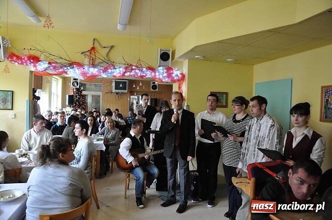 Zdjęcie w galerii na portalu naszraciborz.pl: Wigilijka w Warsztatach Terapii Zajęciowych wiadomości z regionu
