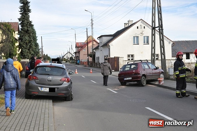 Zdjęcie w galerii na portalu naszraciborz.pl: Święta zaczęła na ostrym gazie. 50-latka wjechała w słup mając 3 promile wiadomości z regionu