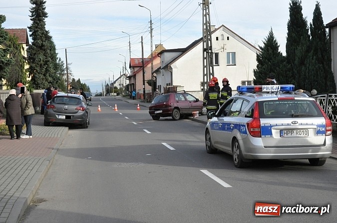 Zdjęcie w galerii na portalu naszraciborz.pl: Święta zaczęła na ostrym gazie. 50-latka wjechała w słup mając 3 promile wiadomości z regionu