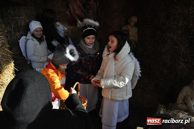 Zdjęcie w galerii na portalu naszraciborz.pl: Brzezie zaprasza do żywej stajenki betlejemskiej wiadomości z regionu