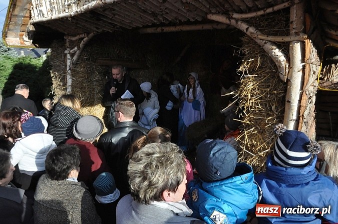 Zdjęcie w galerii na portalu naszraciborz.pl: Brzezie zaprasza do żywej stajenki betlejemskiej wiadomości z regionu