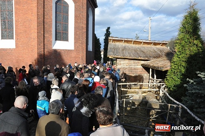 Zdjęcie w galerii na portalu naszraciborz.pl: Brzezie zaprasza do żywej stajenki betlejemskiej wiadomości z regionu