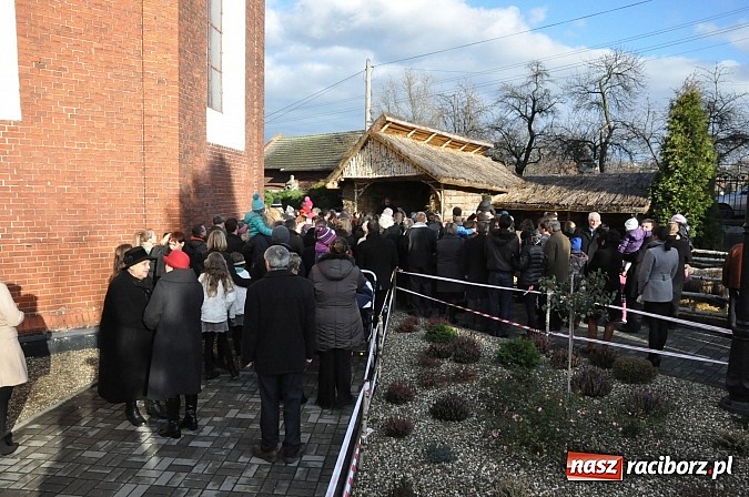 Zdjęcie w galerii na portalu naszraciborz.pl: Brzezie zaprasza do żywej stajenki betlejemskiej wiadomości z regionu