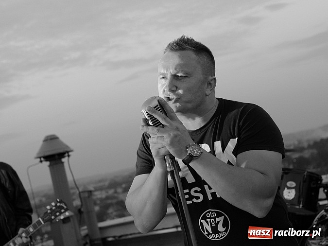 Zdjęcie w galerii na portalu naszraciborz.pl: The trAst i Grawitacja - wigilijna premiera teledysku nowej raciborskiej formacji rockowej wiadomości z regionu