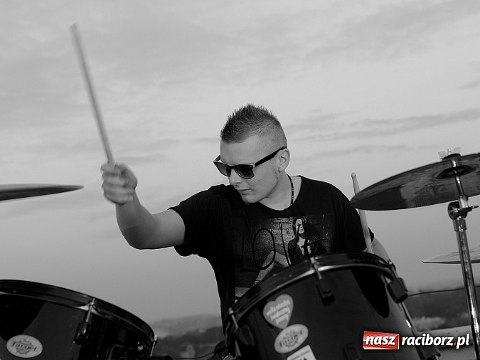 Zdjęcie w galerii na portalu naszraciborz.pl: The trAst i Grawitacja - wigilijna premiera teledysku nowej raciborskiej formacji rockowej wiadomości z regionu