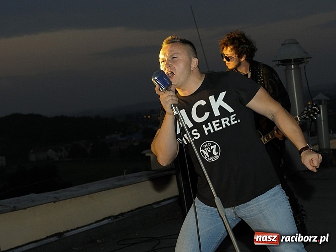 Zdjęcie w galerii na portalu naszraciborz.pl: The trAst i Grawitacja - wigilijna premiera teledysku nowej raciborskiej formacji rockowej wiadomości z regionu