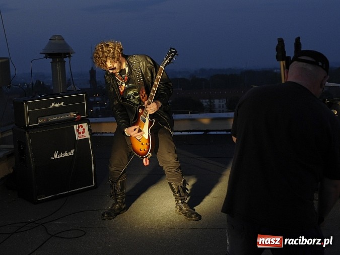 Zdjęcie w galerii na portalu naszraciborz.pl: The trAst i Grawitacja - wigilijna premiera teledysku nowej raciborskiej formacji rockowej wiadomości z regionu