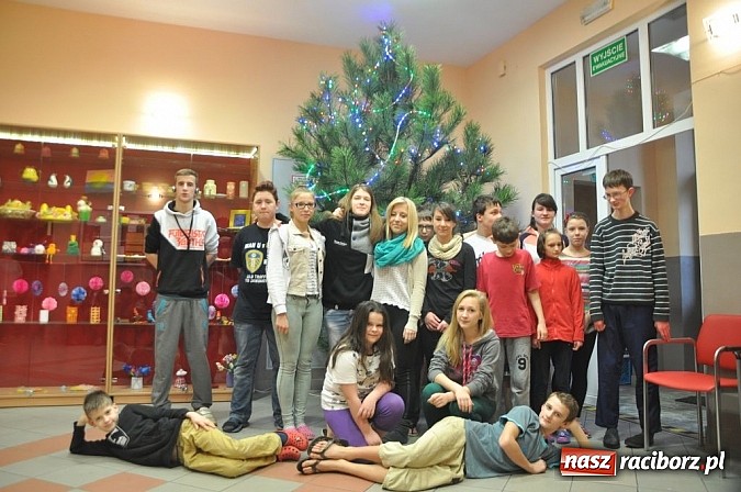 Zdjęcie w galerii na portalu naszraciborz.pl: Rafako - prezenty dla dzieci z domów dziecka  wiadomości z regionu