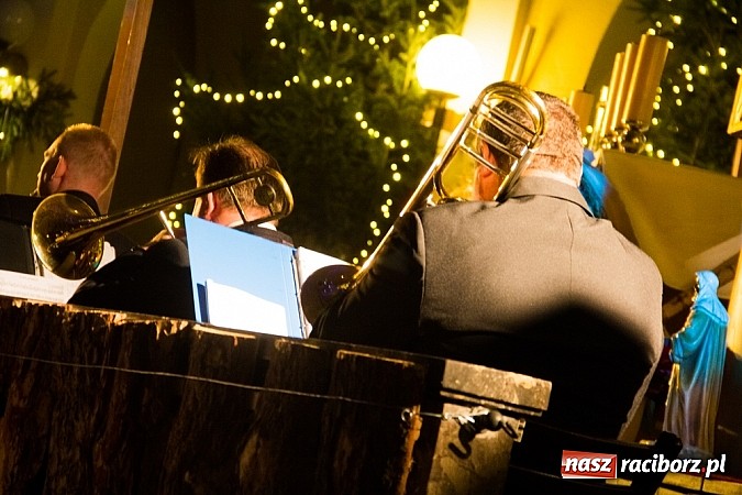 Zdjęcie w galerii na portalu naszraciborz.pl: Koncert świąteczny w wykonaniu Raciborskiej Orkiestry Plania wiadomości z regionu