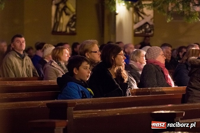 Zdjęcie w galerii na portalu naszraciborz.pl: Koncert świąteczny w wykonaniu Raciborskiej Orkiestry Plania wiadomości z regionu
