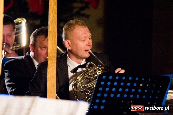 Zdjęcie w galerii na portalu naszraciborz.pl: Koncert świąteczny w wykonaniu Raciborskiej Orkiestry Plania wiadomości z regionu