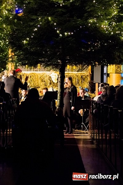 Zdjęcie w galerii na portalu naszraciborz.pl: Koncert świąteczny w wykonaniu Raciborskiej Orkiestry Plania wiadomości z regionu