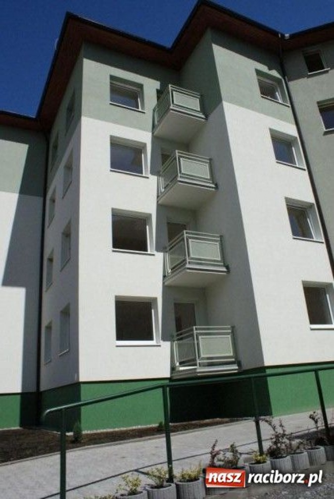 Zdjęcie w galerii na portalu naszraciborz.pl: Oddano mieszkania w TBS-ie wiadomości z regionu