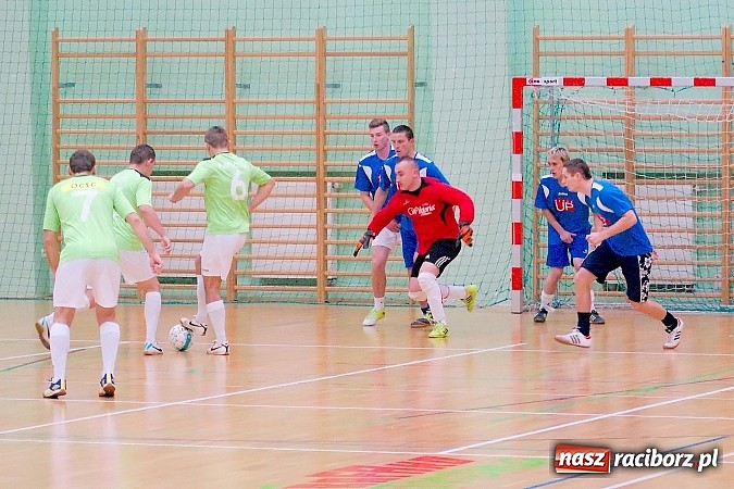 Zdjęcie w galerii na portalu naszraciborz.pl: Nawet gol widmo nie pogrążył AMJ Dach-Mig. Ogromny pech Brygady Argo wiadomości z regionu