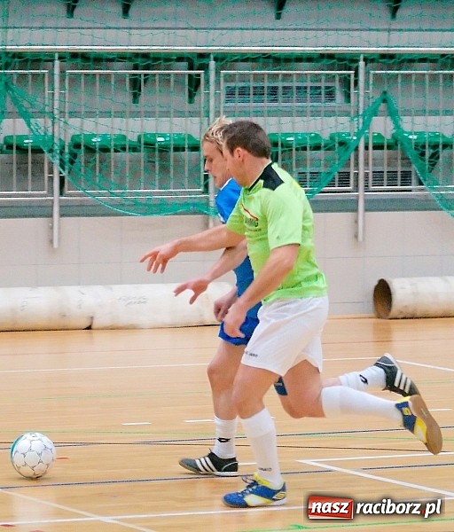 Zdjęcie w galerii na portalu naszraciborz.pl: Nawet gol widmo nie pogrążył AMJ Dach-Mig. Ogromny pech Brygady Argo wiadomości z regionu