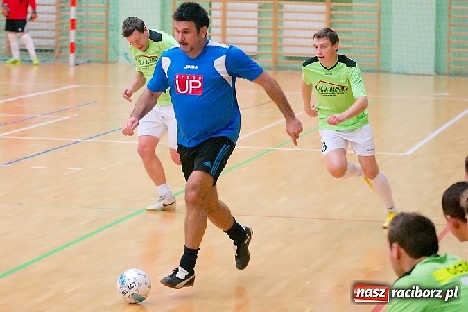 Zdjęcie w galerii na portalu naszraciborz.pl: Nawet gol widmo nie pogrążył AMJ Dach-Mig. Ogromny pech Brygady Argo wiadomości z regionu