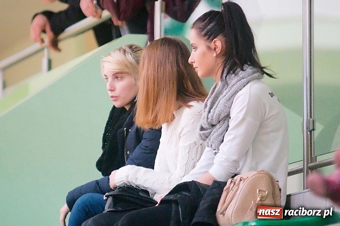 Zdjęcie w galerii na portalu naszraciborz.pl: Nawet gol widmo nie pogrążył AMJ Dach-Mig. Ogromny pech Brygady Argo wiadomości z regionu