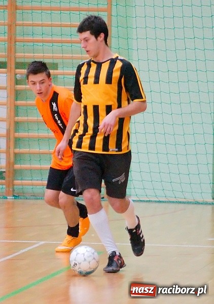 Zdjęcie w galerii na portalu naszraciborz.pl: Nawet gol widmo nie pogrążył AMJ Dach-Mig. Ogromny pech Brygady Argo wiadomości z regionu