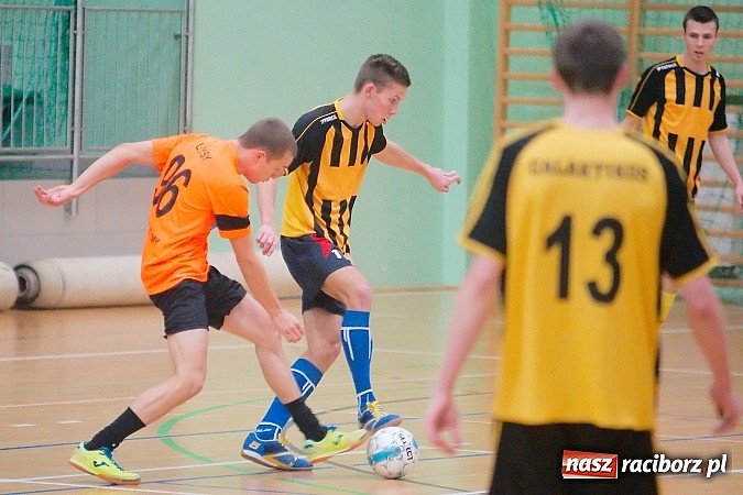 Zdjęcie w galerii na portalu naszraciborz.pl: Nawet gol widmo nie pogrążył AMJ Dach-Mig. Ogromny pech Brygady Argo wiadomości z regionu