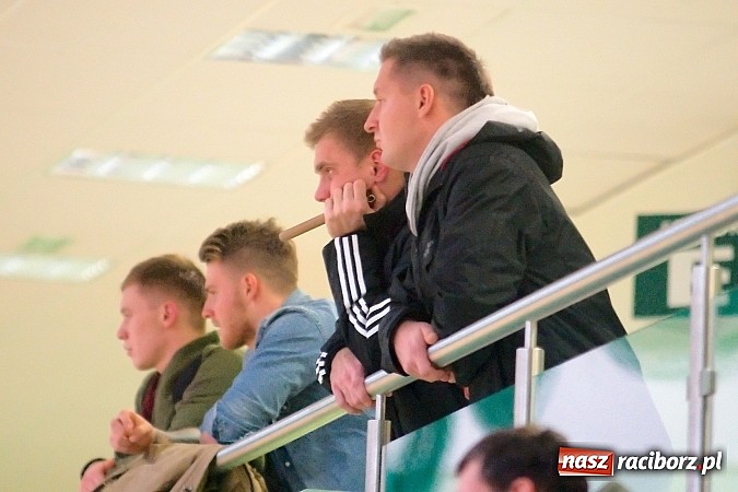 Zdjęcie w galerii na portalu naszraciborz.pl: Nawet gol widmo nie pogrążył AMJ Dach-Mig. Ogromny pech Brygady Argo wiadomości z regionu