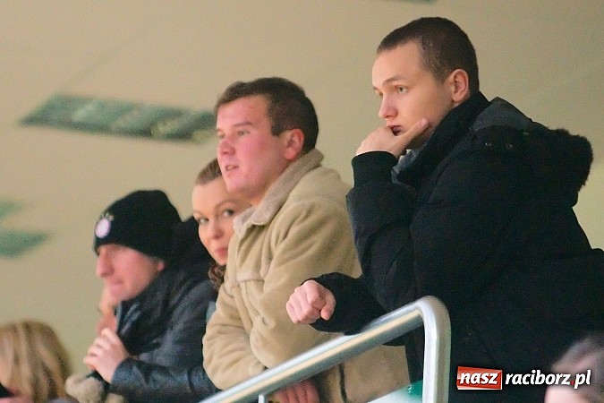 Zdjęcie w galerii na portalu naszraciborz.pl: HLPN: Pierwsze zwycięstwo Feniksa. Morze epitetów w II lidze wiadomości z regionu