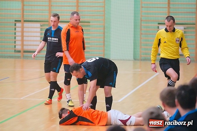 Zdjęcie w galerii na portalu naszraciborz.pl: HLPN: Pierwsze zwycięstwo Feniksa. Morze epitetów w II lidze wiadomości z regionu