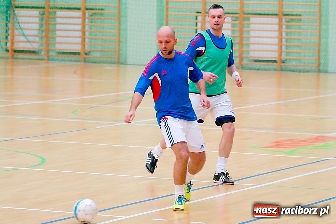 Zdjęcie w galerii na portalu naszraciborz.pl: HLPN: Pierwsze zwycięstwo Feniksa. Morze epitetów w II lidze wiadomości z regionu