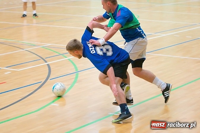 Zdjęcie w galerii na portalu naszraciborz.pl: HLPN: Pierwsze zwycięstwo Feniksa. Morze epitetów w II lidze wiadomości z regionu