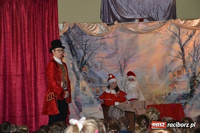 Zdjęcie w galerii na portalu naszraciborz.pl: Przedstawienie Santa loves all children dla najmłodszych dzieci z gminy Pietrowice Wielkie   wiadomości z regionu