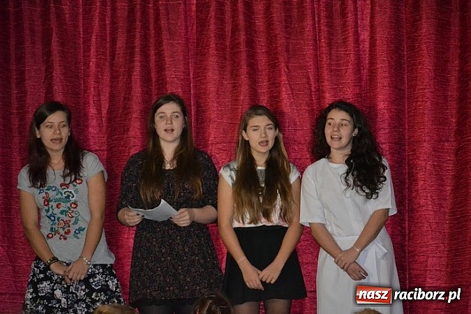 Zdjęcie w galerii na portalu naszraciborz.pl: Przedstawienie Santa loves all children dla najmłodszych dzieci z gminy Pietrowice Wielkie   wiadomości z regionu