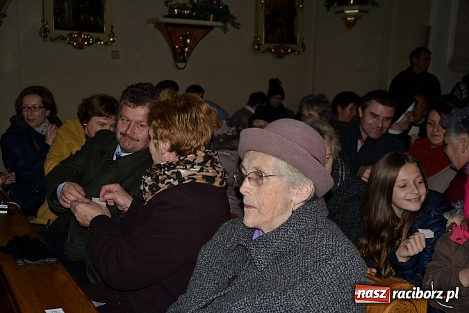 Zdjęcie w galerii na portalu naszraciborz.pl: Krzyżanowice. Przyjmijcie miłość Bożej Dzieciny  wiadomości z regionu