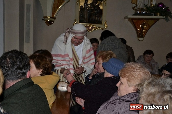 Zdjęcie w galerii na portalu naszraciborz.pl: Krzyżanowice. Przyjmijcie miłość Bożej Dzieciny  wiadomości z regionu