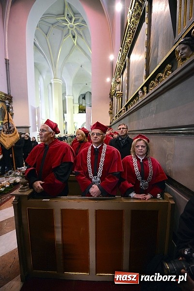 Zdjęcie w galerii na portalu naszraciborz.pl: Racibórz pożegnał śp. Michała Szepelawego, rektora Państwowej Wyższej Szkoły Zawodowej wiadomości z regionu