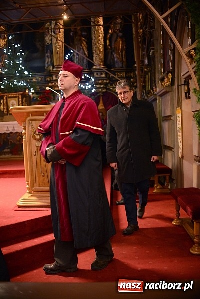 Zdjęcie w galerii na portalu naszraciborz.pl: Racibórz pożegnał śp. Michała Szepelawego, rektora Państwowej Wyższej Szkoły Zawodowej wiadomości z regionu