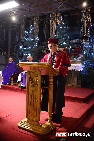 Zdjęcie w galerii na portalu naszraciborz.pl: Racibórz pożegnał śp. Michała Szepelawego, rektora Państwowej Wyższej Szkoły Zawodowej wiadomości z regionu