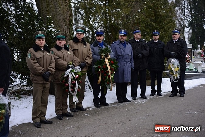 Zdjęcie w galerii na portalu naszraciborz.pl: Racibórz pożegnał śp. Michała Szepelawego, rektora Państwowej Wyższej Szkoły Zawodowej wiadomości z regionu