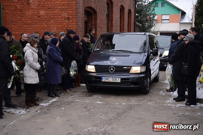 Zdjęcie w galerii na portalu naszraciborz.pl: Racibórz pożegnał śp. Michała Szepelawego, rektora Państwowej Wyższej Szkoły Zawodowej wiadomości z regionu