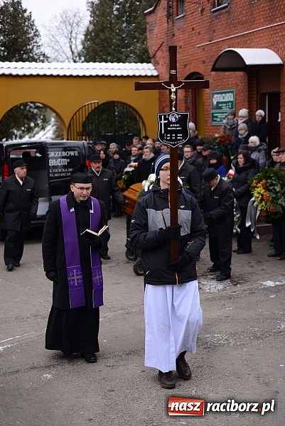 Zdjęcie w galerii na portalu naszraciborz.pl: Racibórz pożegnał śp. Michała Szepelawego, rektora Państwowej Wyższej Szkoły Zawodowej wiadomości z regionu