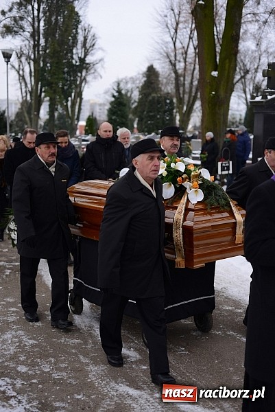 Zdjęcie w galerii na portalu naszraciborz.pl: Racibórz pożegnał śp. Michała Szepelawego, rektora Państwowej Wyższej Szkoły Zawodowej wiadomości z regionu