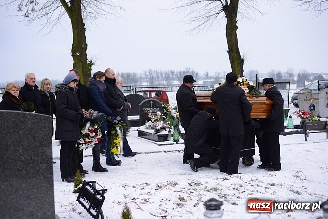 Zdjęcie w galerii na portalu naszraciborz.pl: Racibórz pożegnał śp. Michała Szepelawego, rektora Państwowej Wyższej Szkoły Zawodowej wiadomości z regionu
