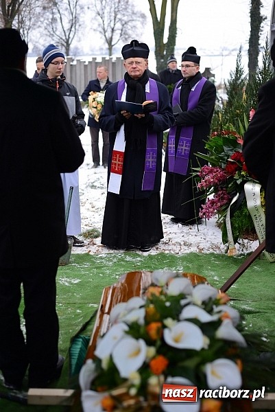 Zdjęcie w galerii na portalu naszraciborz.pl: Racibórz pożegnał śp. Michała Szepelawego, rektora Państwowej Wyższej Szkoły Zawodowej wiadomości z regionu