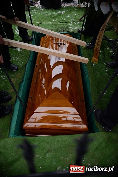 Zdjęcie w galerii na portalu naszraciborz.pl: Racibórz pożegnał śp. Michała Szepelawego, rektora Państwowej Wyższej Szkoły Zawodowej wiadomości z regionu