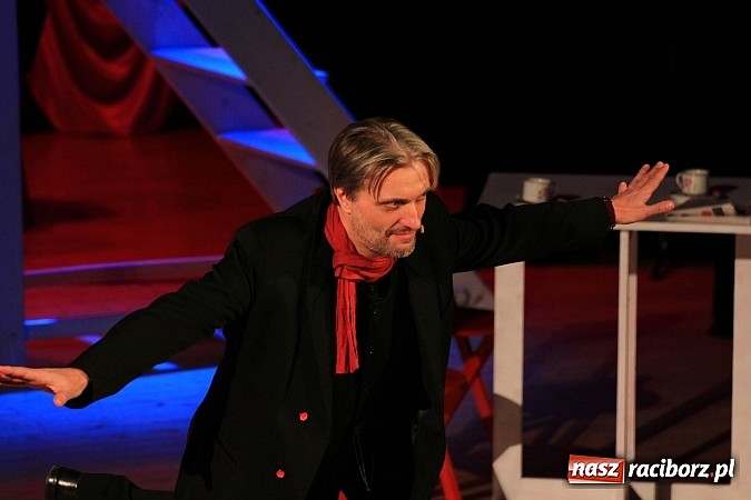 Zdjęcie w galerii na portalu naszraciborz.pl: Niech żyje bal! Wyjątkowe sylwestrowe widowisko w Raciborskim Centrum Kultury wiadomości z regionu