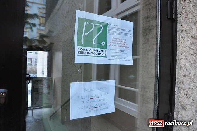 Zdjęcie w galerii na portalu naszraciborz.pl: Zamknięte drzwi przychodni w Raciborzu, Krzanowicach i Kuźni Raciborskiej wiadomości z regionu