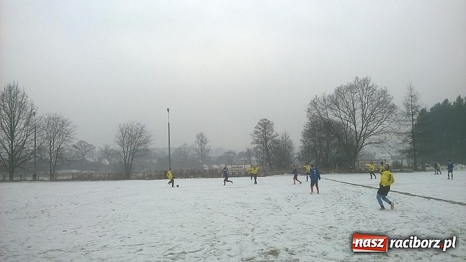 Zdjęcie w galerii na portalu naszraciborz.pl: Noworoczny pojedynek na śniegu w Rudzie Kozielskiej  wiadomości z regionu